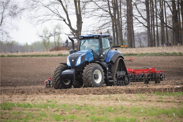 New Holland | Genesis T8 With PLM Intelligence™ | Model T8.410 SMARTTRAX for sale at Kunau Implement, Iowa