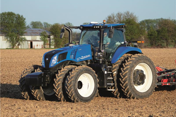 New Holland | Genesis T8 With PLM Intelligence™ | Model T8.435 for sale at Kunau Implement, Iowa