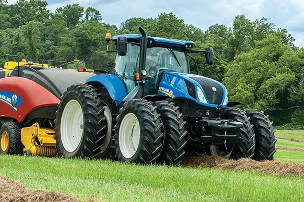 New Holland T7.210 SideWinder II for sale at Kunau Implement, Iowa