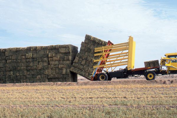 New Holland | SP Bale Wagons | Model H9880 for sale at Kunau Implement, Iowa