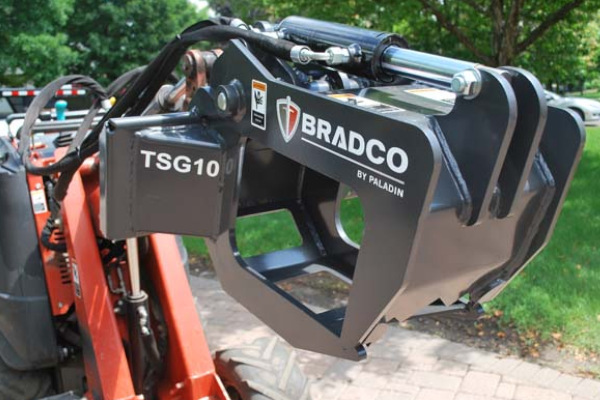 Bradco | Grapples, Tree and Shrub | Model TSG10 for sale at Kunau Implement, Iowa Bradco | Grapples, Tree and Shrub | Model TSG10 for sale at Kunau Implement, Iowa