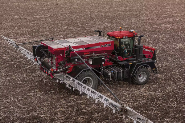 Case IH | Case IH Application Equipment | Titan™ Series Floaters for sale at Kunau Implement, Iowa