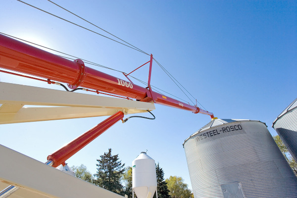 Farm King | BackSaver Auger | Model 1060 for sale at Kunau Implement, Iowa