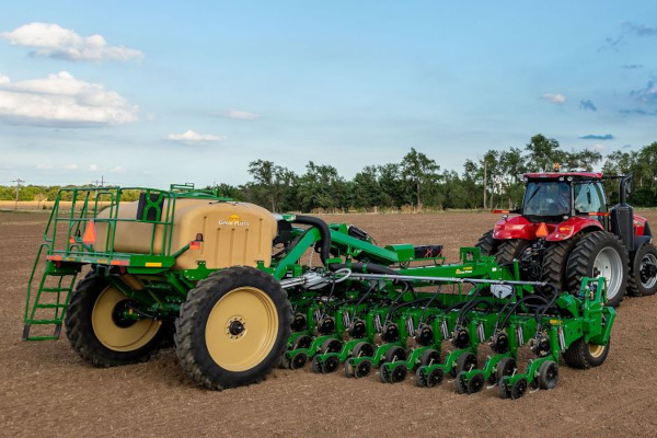 Great Plains | Cover Crops | 16-ROW BULK-FILL for sale at Kunau Implement, Iowa