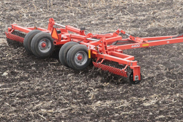 Kuhn | Packers | 4400 Packer for sale at Kunau Implement, Iowa