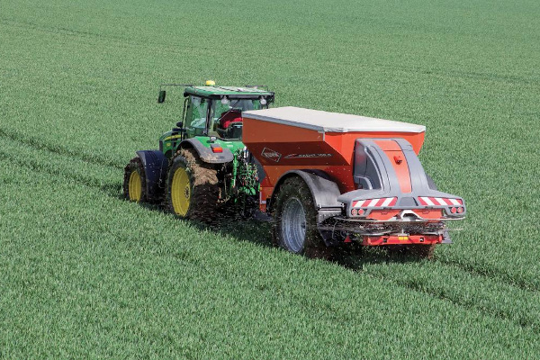 Kuhn | Fertilizer Spreaders | Axent™ 100.1 for sale at Kunau Implement, Iowa