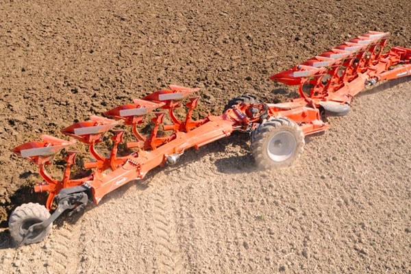 Kuhn CHALLENGER NSH - 11 bodies for sale at Kunau Implement, Iowa