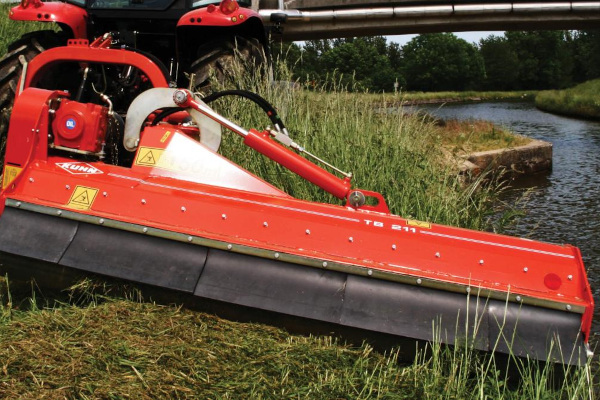 Kuhn | Landscape Tools | Offset Mowers for sale at Kunau Implement, Iowa