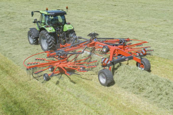 Kuhn | Rotary Rakes | Twin Rotor, Center Delivery for sale at Kunau Implement, Iowa