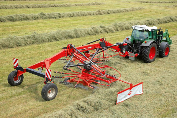 Kuhn | Rotary Rakes | Twin Rotor, Side Delivery for sale at Kunau Implement, Iowa