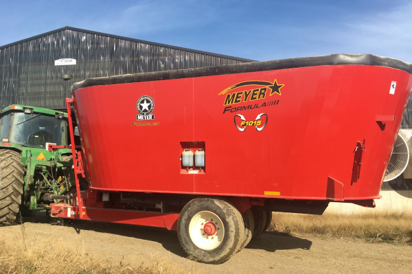 Meyer Farm F1015 for sale at Kunau Implement, Iowa