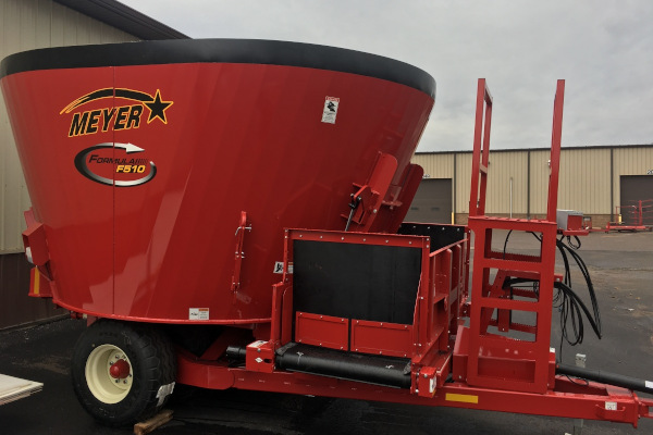 Meyer Farm F510 for sale at Kunau Implement, Iowa