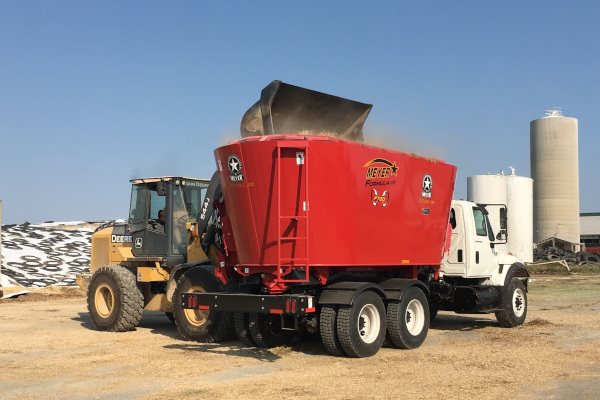 Meyer Farm Twin Screw - Medium Family / Truck Mount for sale at Kunau Implement, Iowa