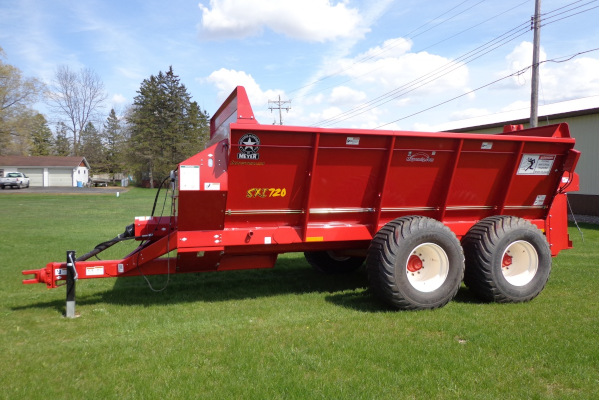 Meyer Farm | SXI Industrial Series Auger Spreader | Model SXI720 for sale at Kunau Implement, Iowa