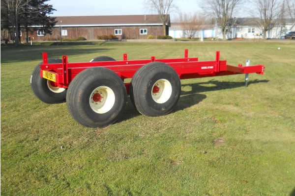 Meyer Farm | Chassis / Tandem | Model XT1600 Tandem Trailer / Oscillating Axles - 16 Ton for sale at Kunau Implement, Iowa