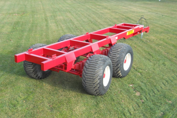 Meyer Farm XTSS2700+ Tandem Trailer / Suspension-Steer Axle - 27 Ton for sale at Kunau Implement, Iowa