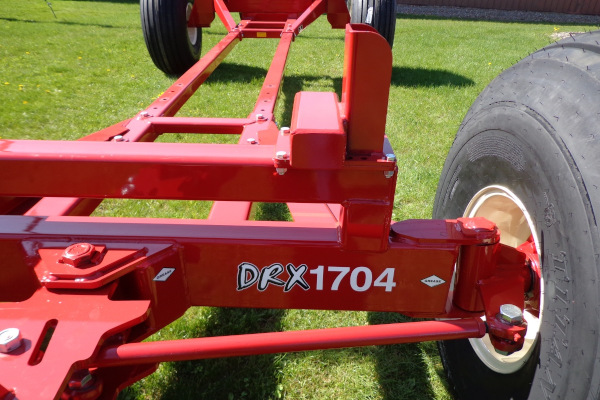 Meyer Farm | Wagon Gear / Single Axle | Model DRX1604 & DRX1704 for sale at Kunau Implement, Iowa Meyer Farm | Wagon Gear / Single Axle | Model DRX1604 & DRX1704 for sale at Kunau Implement, Iowa