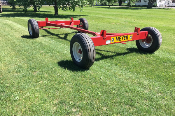 Meyer Farm | Wagon Gear / Single Axle | Model X804W & X1004 for sale at Kunau Implement, Iowa