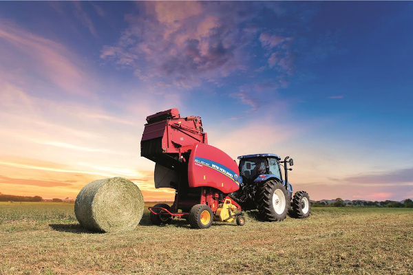 ~old New Holland Roll-Belt 450 for sale at Kunau Implement, Iowa