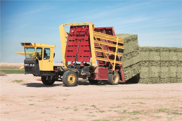 New Holland Stackcruiser® 103 for sale at Kunau Implement, Iowa