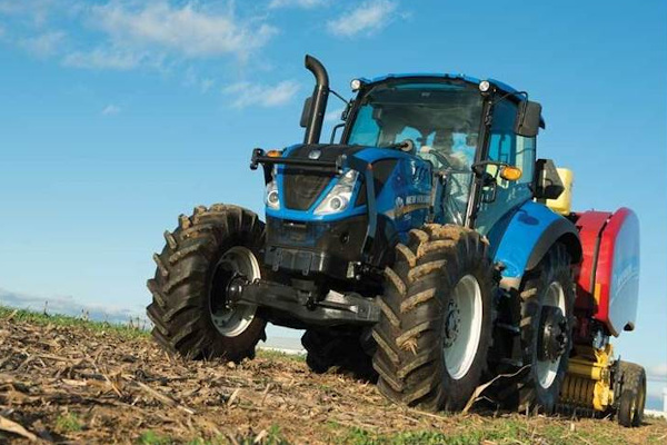 New Holland T5.90 Dual Command™ for sale at Kunau Implement, Iowa