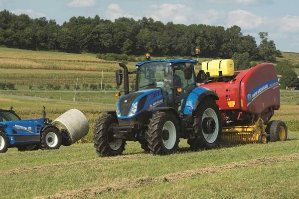 New Holland T5.120 Dual Command™ for sale at Kunau Implement, Iowa
