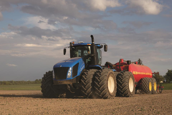 New Holland | T9 with PLM Intelligence™ | Model T9.600 Wheeled and SmartTrax™ for sale at Kunau Implement, Iowa