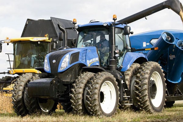 New Holland Genesis T8.410 for sale at Kunau Implement, Iowa