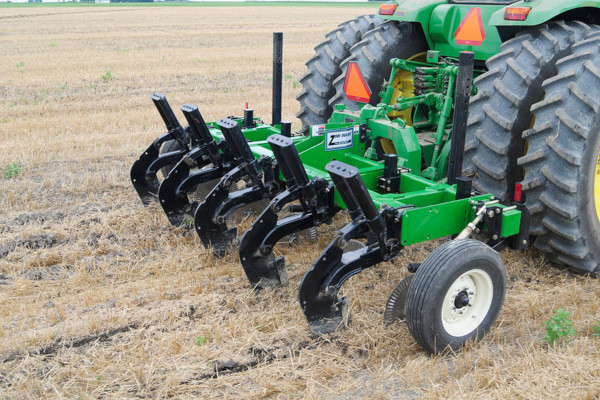 Unverferth | Zone-Builder® Subsoiler | Model 112 Shear-Bolt Protected for sale at Kunau Implement, Iowa