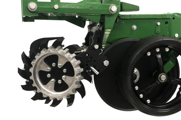 Yetter | Planter-Mount Row Cleaners | 2967-029/097 Short Floating Row Cleaner for sale at Kunau Implement, Iowa