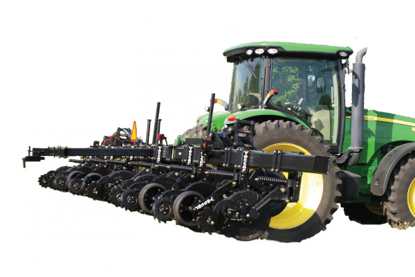 Yetter | Single-Frame Hydraulic Locking Toolbar | Model 3831-102 31' Single Toolbar for sale at Kunau Implement, Iowa