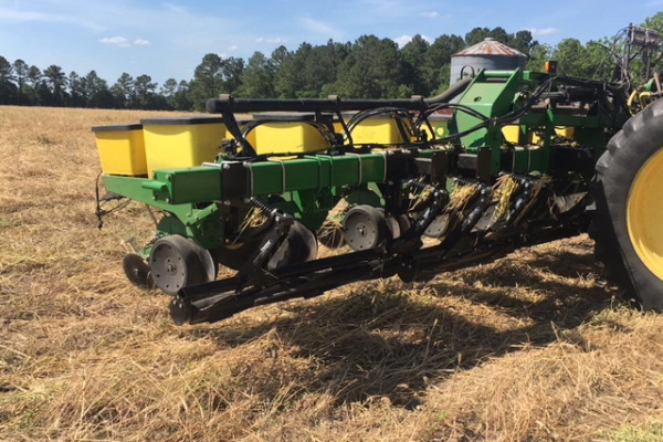 Yetter | Cover Crop Roller | Model 5500 Cover Crop Devastator™ for sale at Kunau Implement, Iowa