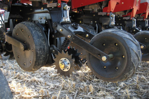 Yetter | 6000 Serrated Closing Disc | Model 6000-013 for sale at Kunau Implement, Iowa