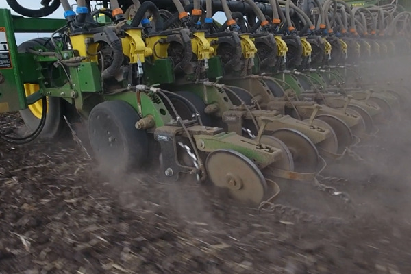 Yetter | Planting Equipment | Planter-Mount Fertilizer Equipment for sale at Kunau Implement, Iowa