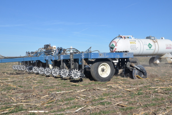 Yetter | Row Cleaners | Toolbar-Mount Row Cleaners for sale at Kunau Implement, Iowa