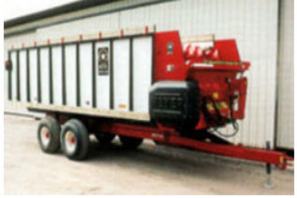 Meyer Farm | Forage Wagons | Feeder Box 4000 for sale at Kunau Implement, Iowa