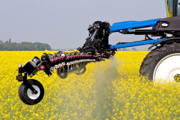 New Holland | Guardian Front Boom Sprayers | Model SP.333F (PRIOR MODEL) for sale at Kunau Implement, Iowa