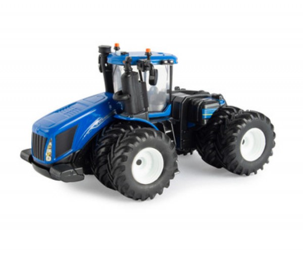 CroppedImage600525-ERT13960-1-64-New-Holland-T9.700-4WD-With-Duals.jpg