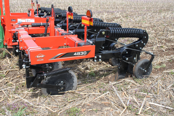 Kuhn | Primary Tillage | Rippers for sale at Kunau Implement, Iowa